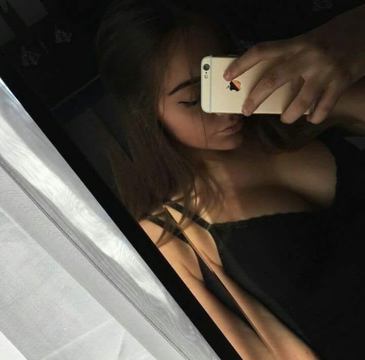 Non Nude Teen Brunette Selfie